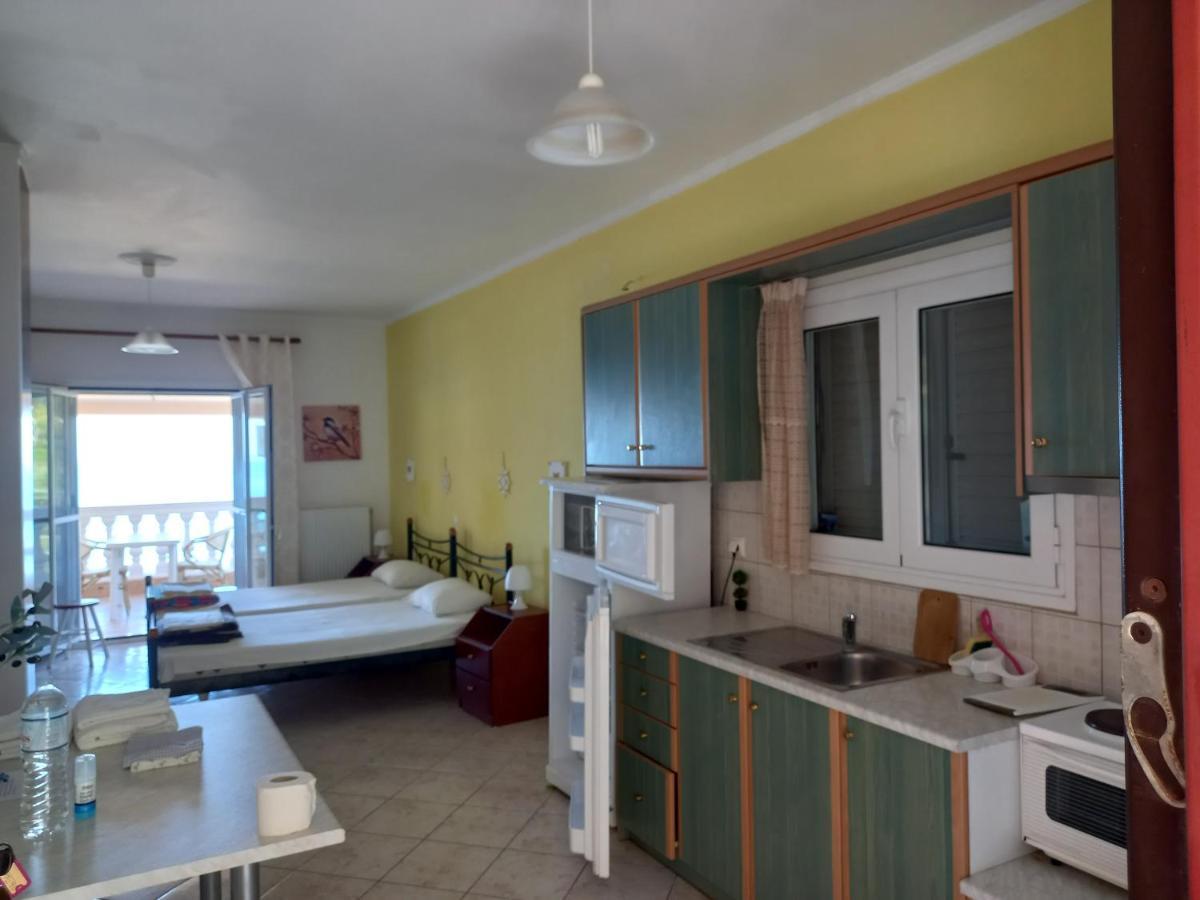 Tolis Aparts Pelekas Extérieur photo